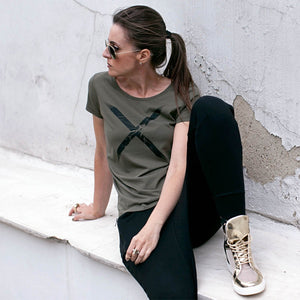 Ridley Khaki Chic Minimalist Style X T-shirt Lifestyle 2