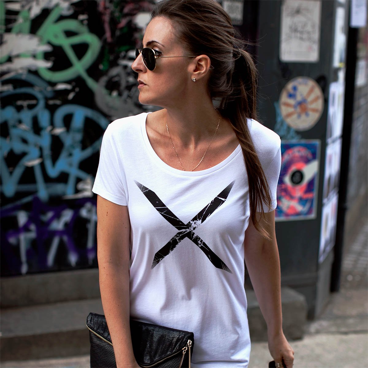Ridley White Chic Minimalist Style X T-shirt Lifestyle 1